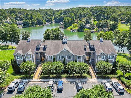 308-335 S Pointe Shore Dr, Moneta, VA, 24121 | Card Image