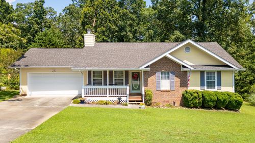 8211 Troubadour Way, Ooltewah, TN, 37363-7001 | Card Image