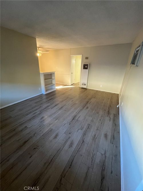 apt-7-14632 Erwin St, Van Nuys, CA, 91411-2306 | Card Image