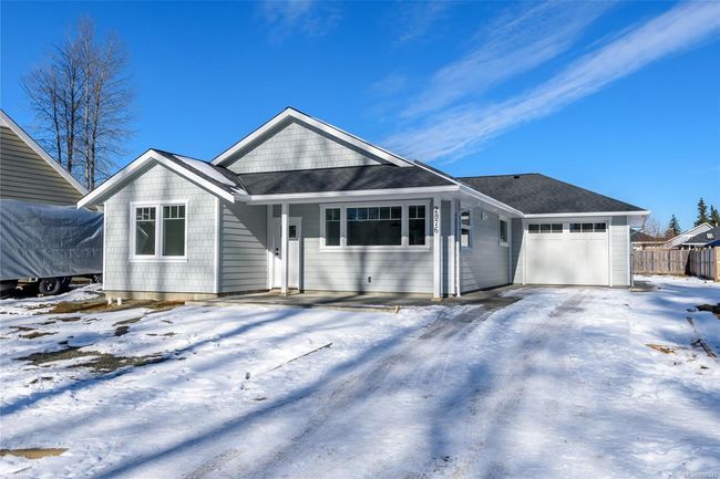 2876 Carlisle Lane, House other with 3 bedrooms, 2 bathrooms and 4 parking in Cumberland BC | Image 11