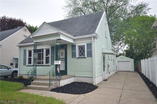 154 E Brookside Ave, Akron, OH, 44301-2009 | Card Image