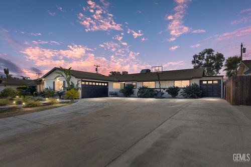 5801 Kleinpell Ave, Bakersfield, CA, 93309-1528 | Card Image