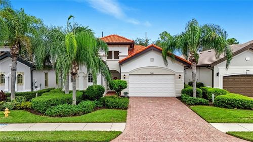 7840 Valencia Ct, NAPLES, FL, 34113-3185 | Card Image