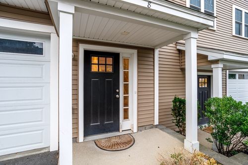 8-7 Gorham St, Chelmsford, MA, 01824-2952 | Card Image