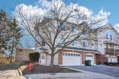 1a-241 E Parallel St, Palatine, IL, 60067-6276 | Card Image