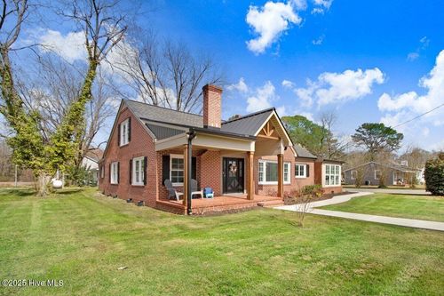 305 E 1st St, Princeton, NC, 27569-7218 | Card Image