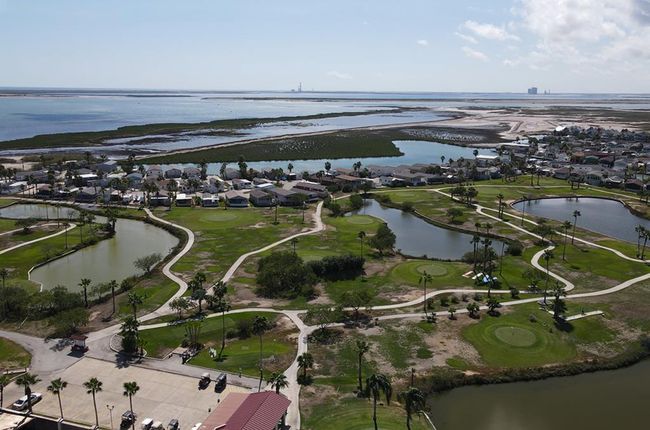 502 W Clam Cir, House other with 2 bedrooms, 3 bathrooms and null parking in Port Isabel TX | Image 67