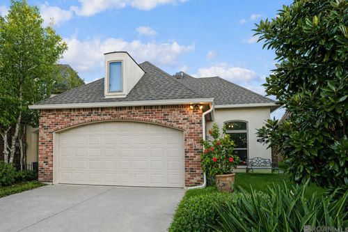 6029 Courtyard Dr, Gonzales, LA, 70737-8522 | Card Image