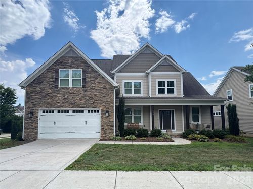 1210 39th Ave Ne, Hickory, NC, 28601-9621 | Card Image