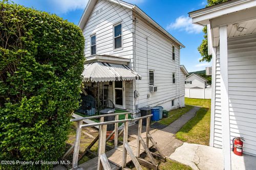 141 Dimmick St, Throop, PA, 18512-3314 | Card Image