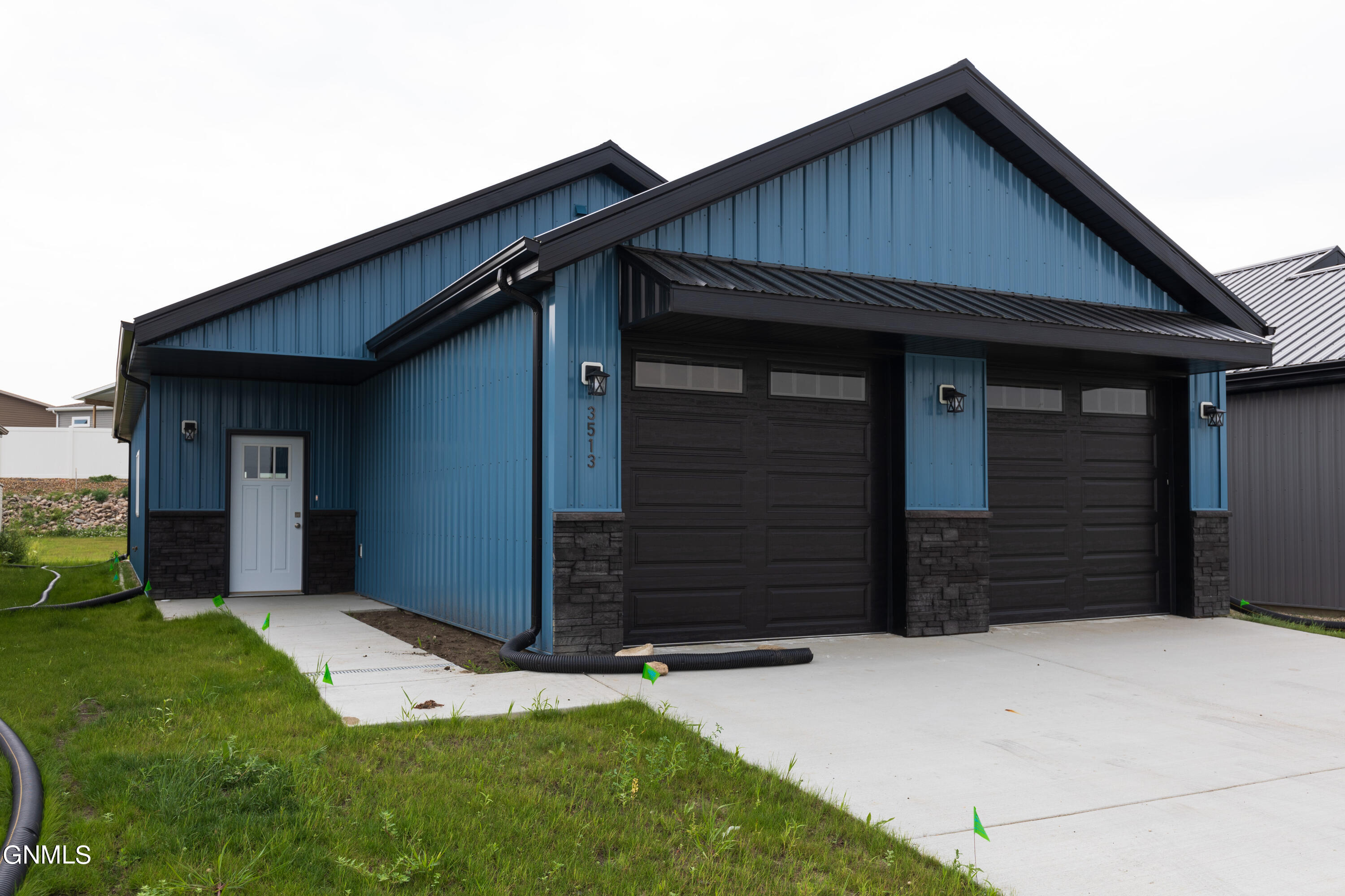 Calgary Pt, Bismarck, ND 58503