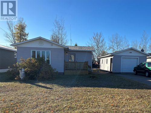 6 Winters Cres, Happy Valley Goose Bay, NL, A0P1C0 | Card Image