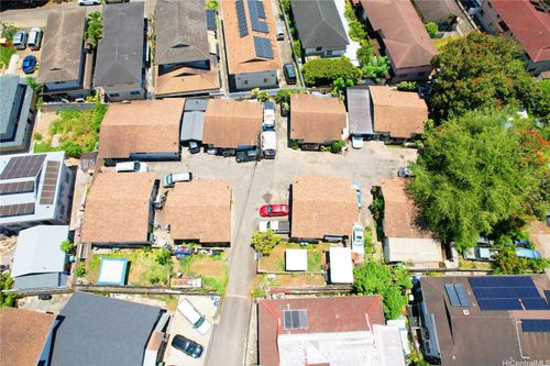 1039 Wong Ln, Honolulu, HI, 96817-3003 | Card Image