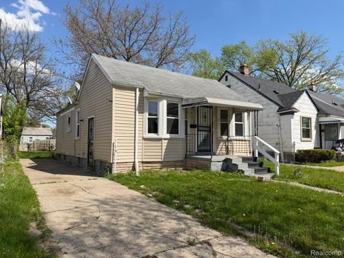 8260 Minock St, Detroit, MI, 48228-3037 | Card Image
