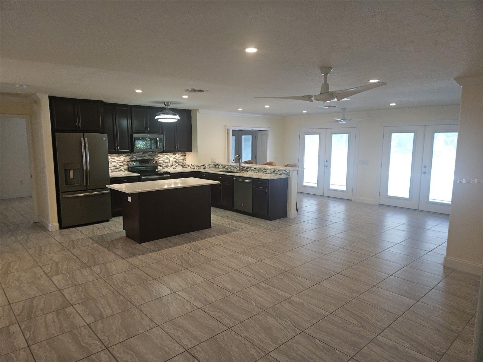 Residential Lease in ENGLEWOOD 4
