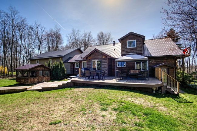 303 Tower Rd, House other with 3 bedrooms, 2 bathrooms and 6 parking in Lansdowne ON | Image 9