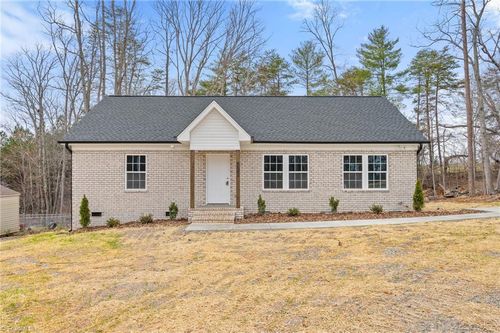 2314 Kings Ct, Madison, NC, 27025 | Card Image