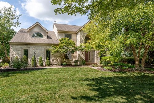 7865 Windwood Dr, Dublin, OH, 43017-8796 | Card Image