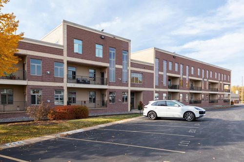 206-555 Main Avenue, DE PERE, WI, 54115 | Card Image