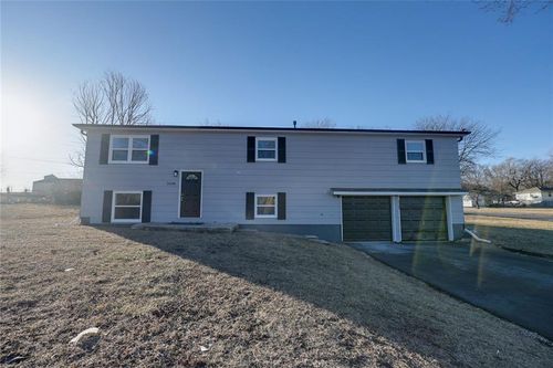 16200 Terry Ave, Belton, MO, 64012-1545 | Card Image