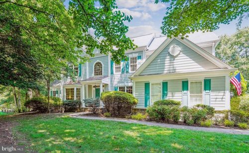 3206 Wheatland Farms Dr, Oakton, VA, 22124-1915 | Card Image