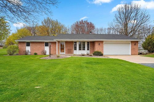 2504 Stonegate Drive, SUAMICO, WI, 54313 | Card Image