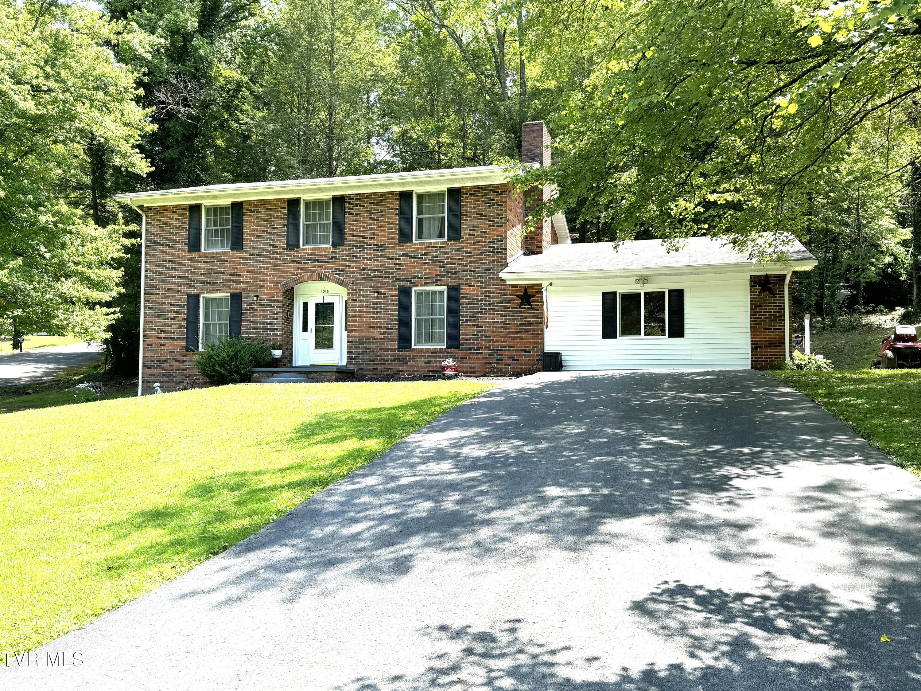 1516 Valley View Drive, For Sale in Big Stone Gap Zoocasa