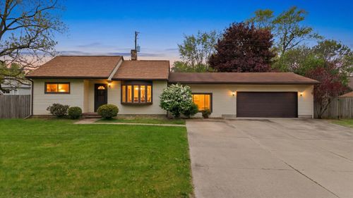 3350 Pearl Dr, Monroe, MI, 48162-4545 | Card Image