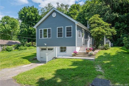 32 Lakeview Dr, Bethlehem, CT, 06751-1311 | Card Image