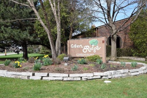 5736 Cambridge Cir, Mount Pleasant, WI, 53406-2836 | Card Image