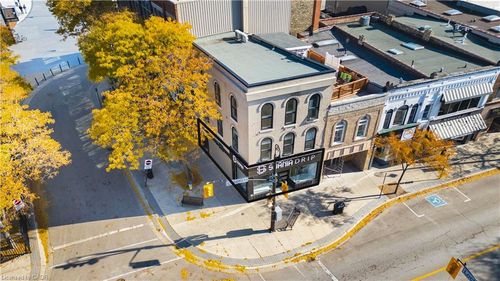 192 Christina St N, Sarnia, ON, N7T5T9 | Card Image