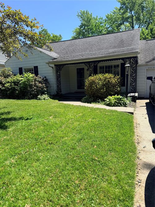 1050 Alcoma Street, Sharon, PA, 16146 | Card Image
