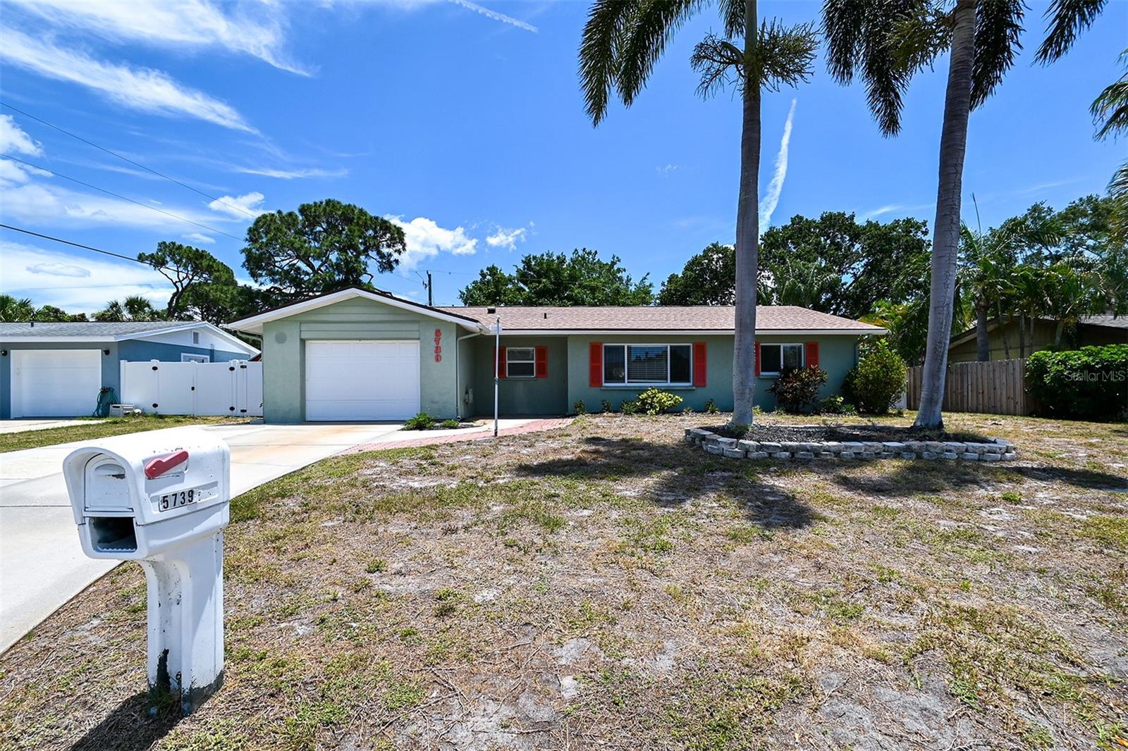 Savannah Dr, Sarasota, FL 34231