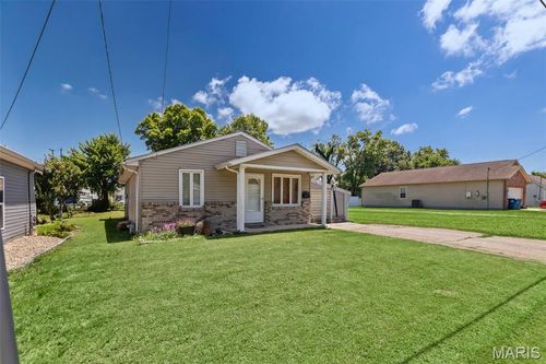 729 Dugger St, Bethalto, IL, 62010-1314 | Card Image