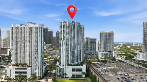 1409-90 Sw 3rd St, Miami, FL, 33130-2995 | Card Image