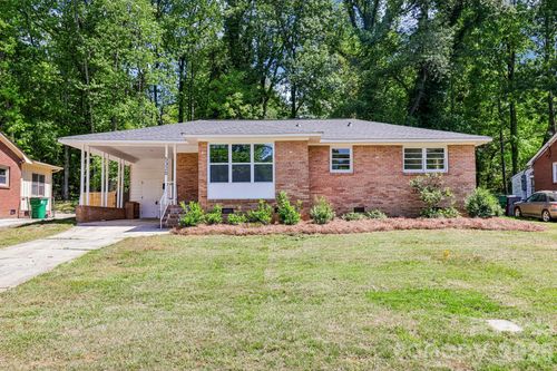5320 Dolphin Ln, Charlotte, NC, 28215-2206 | Card Image