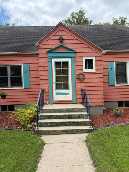 213 Cherry St Nw, Bertha, MN, 56437-1900 | Card Image