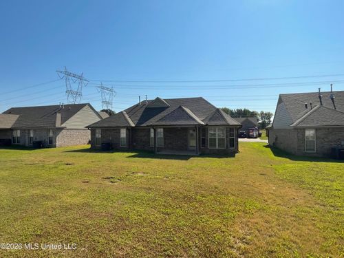 8831 Smith Ranch Dr, Southaven, MS, 38671-6600 | Card Image