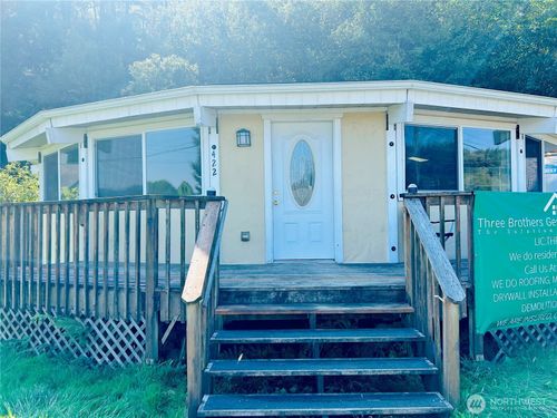 422 Perry Ave, Hoquiam, WA, 98550-1042 | Card Image