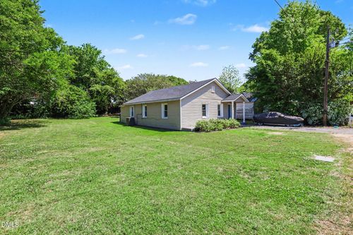 518 E Townsend St, Dunn, NC, 28334-3528 | Card Image