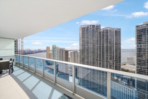 4006-200 Biscayne Boulevard Way, Miami, FL, 33131-2154 | Card Image