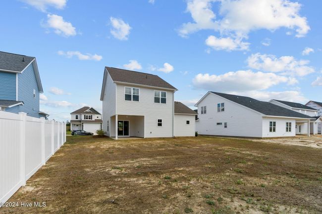 187 Bourbon Cir, House other with 3 bedrooms, 3 bathrooms and 1 parking in Raeford NC | Image 29
