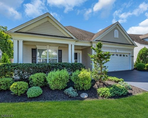 448 Crossfields Ln, Somerset, NJ, 08873-6011 | Card Image