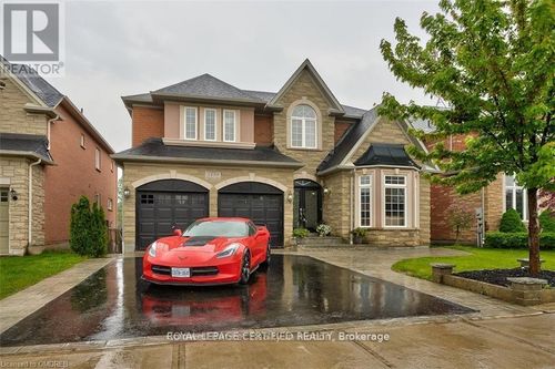 2499 Highmount Crescent, Oakville (WM Westmount), ON, L6M4Z1 | Card Image