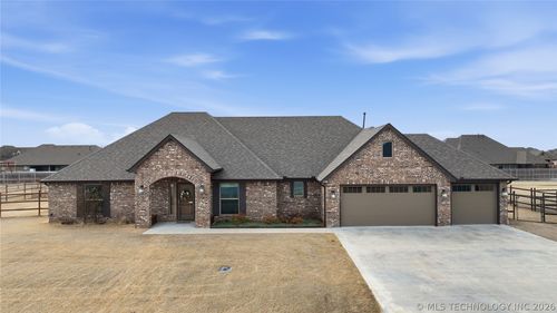 14128 N 70th East Ave, Collinsville, OK, 74021-7149 | Card Image