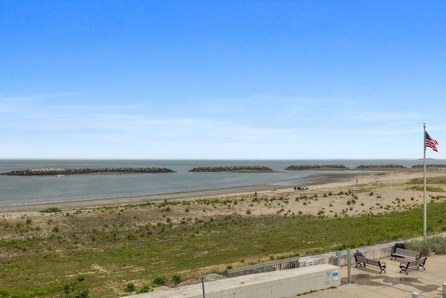 APT-4 - 148 Winthrop Shore Dr, Condo with 2 bedrooms, 2 bathrooms and 1 parking in Winthrop MA | Image 25