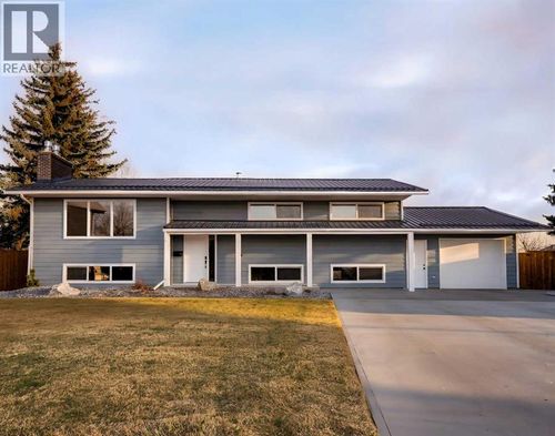 86 Carleton Pl W, Lethbridge, AB, T1K3X6 | Card Image