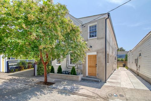 87 Line St, Charleston, SC, 29403-5688 | Card Image