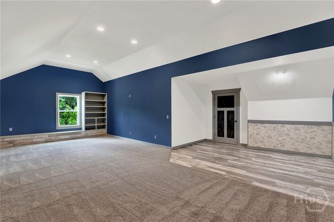 Bonus/Media Room | Image 30