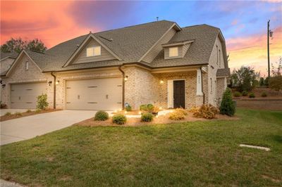 6823 Magnolia Park Court, House other with 3 bedrooms, 2 bathrooms and null parking in Clemmons NC | Image 1